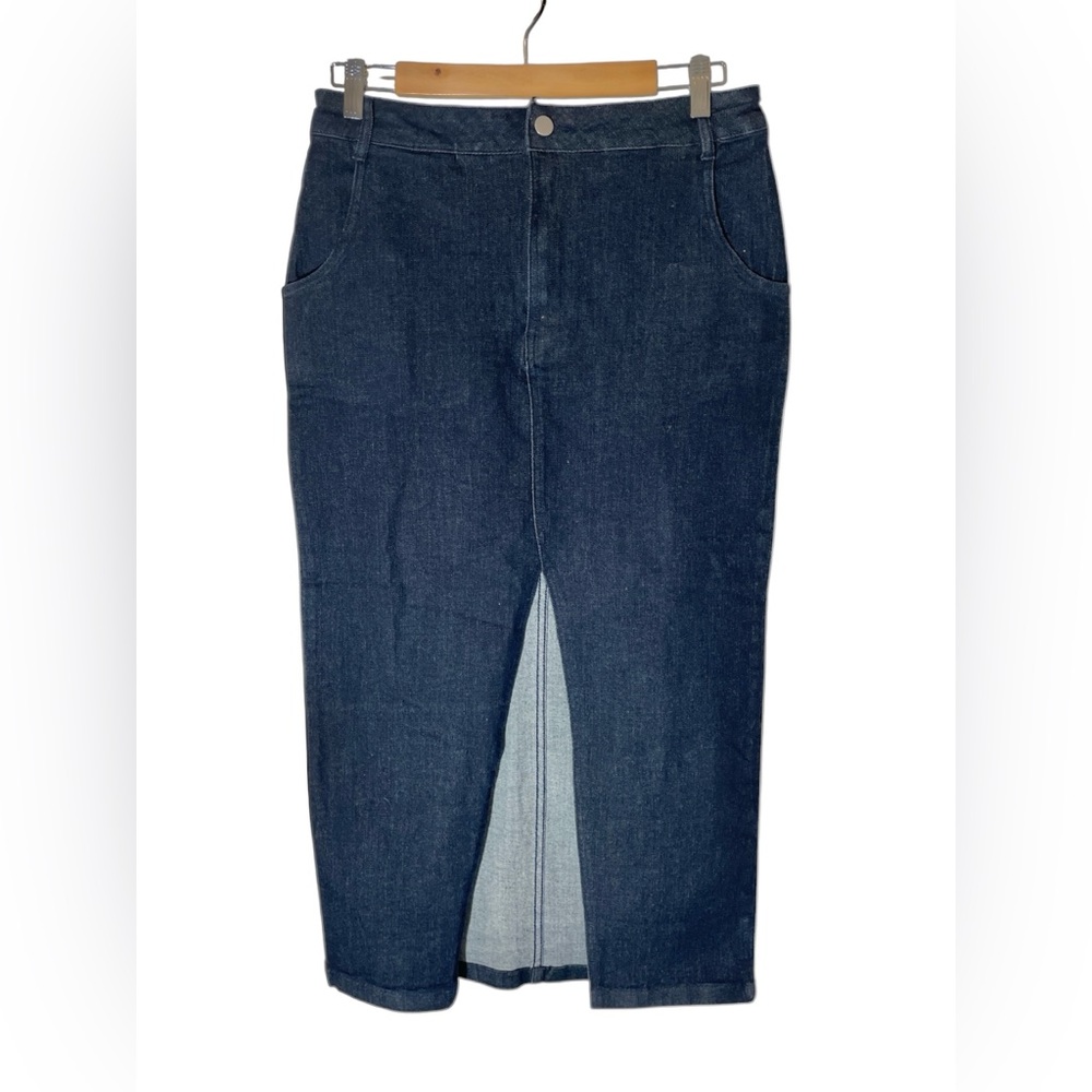 C7- Cupshe New Women’s Large NWT Blue Denim Midi Skirt